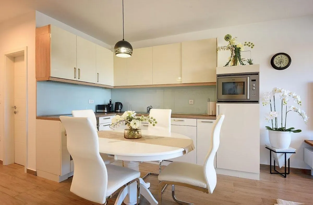 Apartment Beach Medulin
