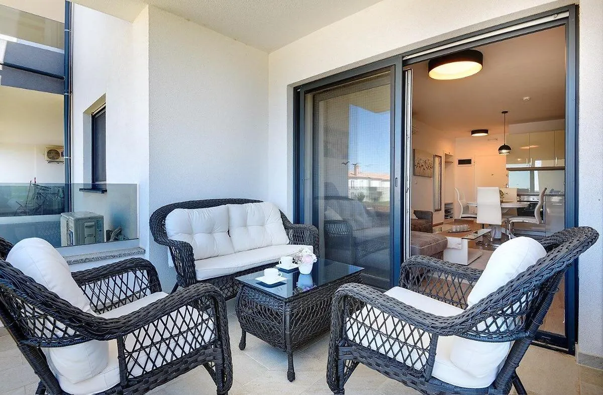 Apartment Beach Медулин