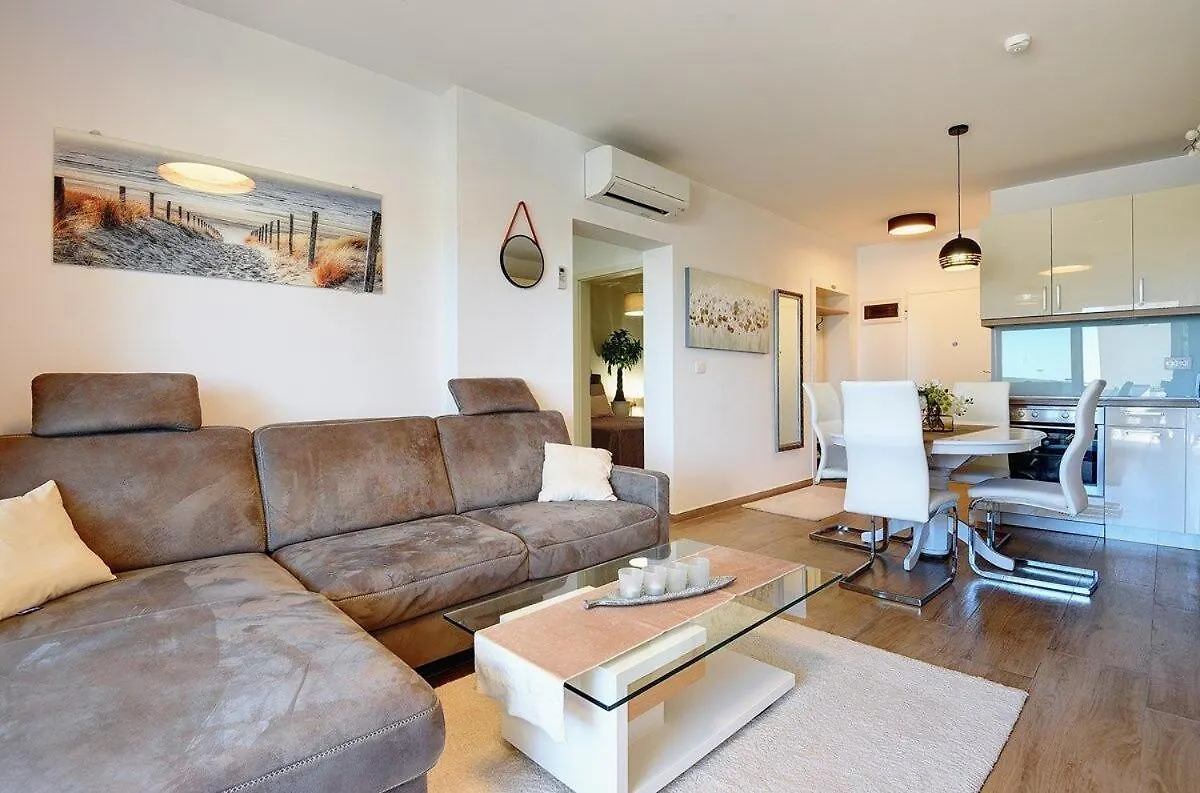 Apartment Beach Medulin